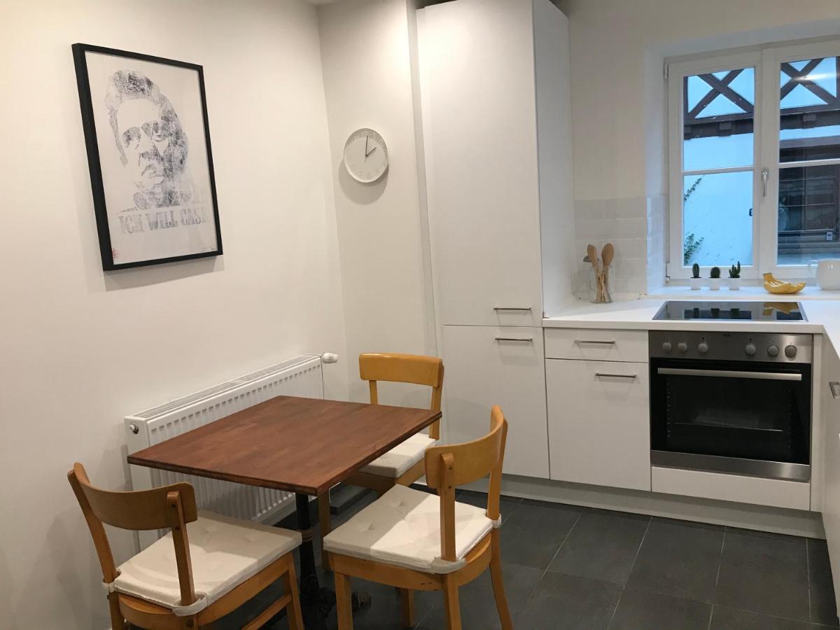 ויינהיים Turmwohnung Buedinger Hof מראה חיצוני תמונה