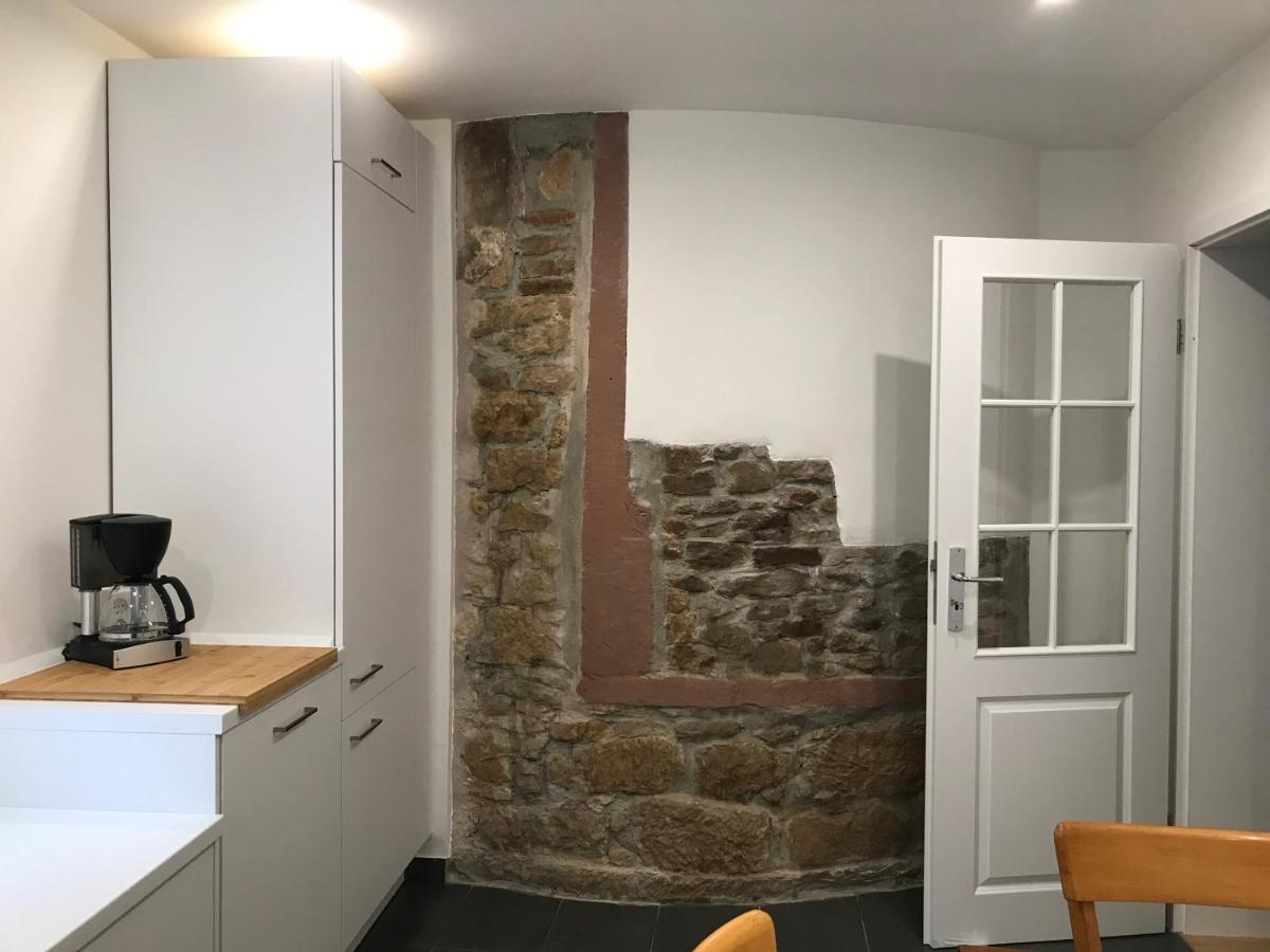 ויינהיים Turmwohnung Buedinger Hof מראה חיצוני תמונה