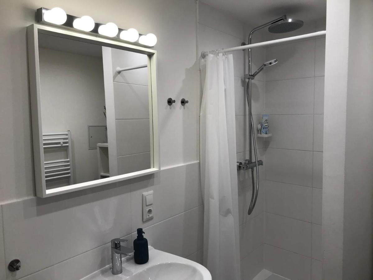 ויינהיים Turmwohnung Buedinger Hof מראה חיצוני תמונה